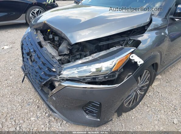 3N1CP5DV1PL515035 2023 NISSAN KICKS Gray Widok z przodu