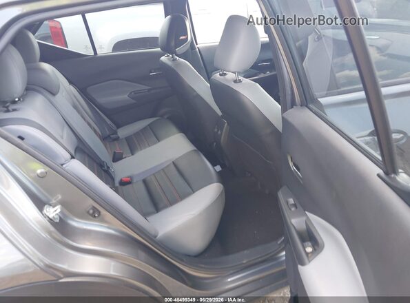 3N1CP5DV1PL515035 2023 NISSAN KICKS Gray Widok naklejki z numerem VIN