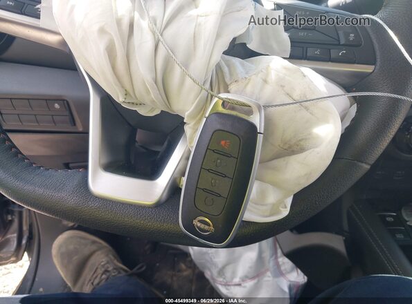 3N1CP5DV1PL515035 2023 NISSAN KICKS Gray Widok deski rozdzielczej