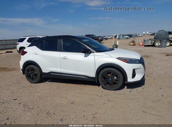 3N1CP5DV1PL576143 2023 NISSAN KICKS White Rear interior view