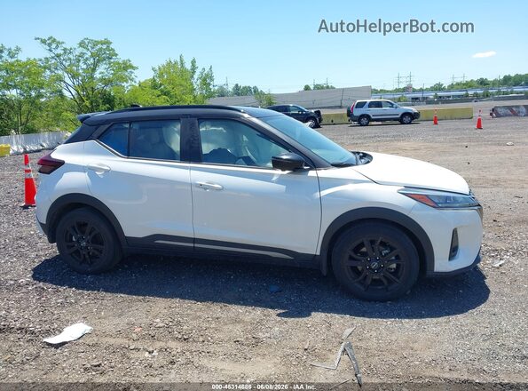 3N1CP5DV1RL489006 2024 NISSAN KICKS Белый Вид задней части салона