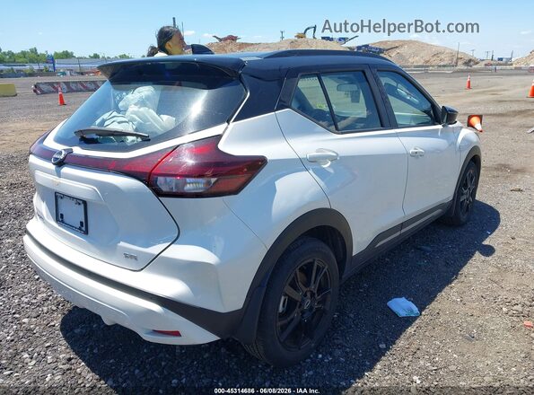 3N1CP5DV1RL489006 2024 NISSAN KICKS Белый Задняя правая четверть