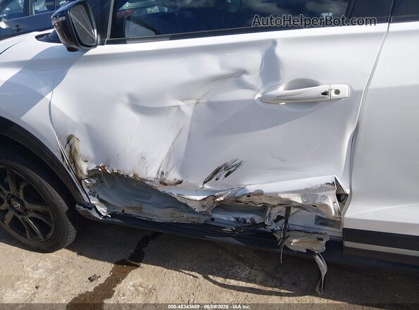 3N1CP5DV2PL560999 2023 NISSAN KICKS Белый Вид спереди