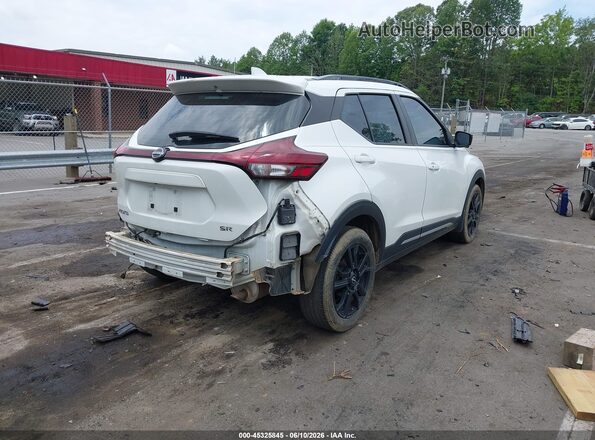 3N1CP5DV3RL490514 2024 NISSAN KICKS Белый Задняя правая четверть