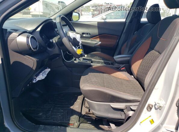 3N1CP5DV5ML560393 2021 NISSAN KICKS Gray Вид салону спереду