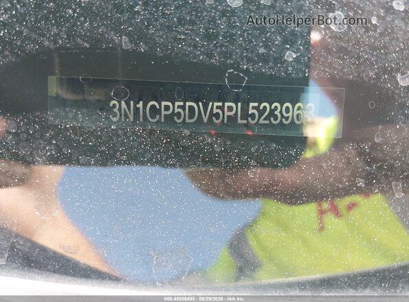 3N1CP5DV5PL523963 2023 NISSAN KICKS White Vista del compartimento del motor