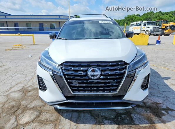 3N1CP5DV5RL540068 2024 NISSAN KICKS White Widok z przodu