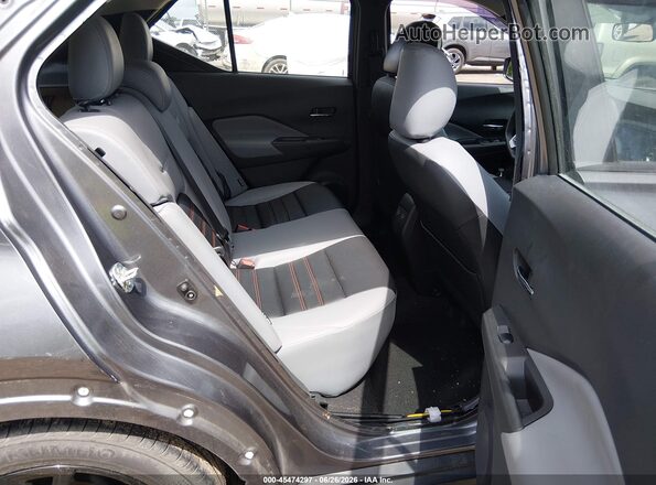 3N1CP5DV7ML530540 2021 NISSAN KICKS Gray Widok naklejki z numerem VIN