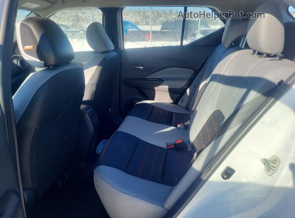 3N1CP5DV7PL548699 2023 NISSAN KICKS White უკანა სალონის ხედი
