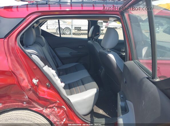 3N1CP5DV8PL566063 2023 NISSAN KICKS Red Vista de la etiqueta del VIN