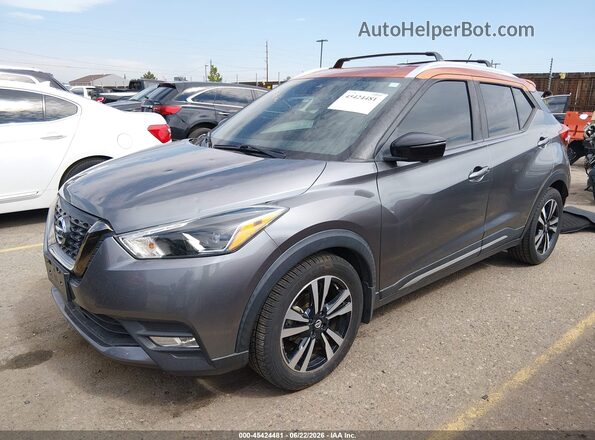 3N1CP5DVXLL511821 2020 NISSAN KICKS Gray წინა მარცხენა ხედი სამი მეოთხედიდან
