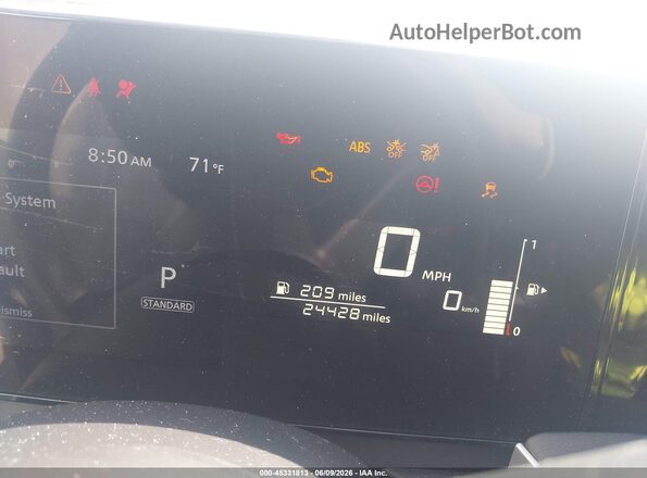 3N8AP6BA0SL384803 2025 NISSAN KICKS White Vista de los asientos traseros