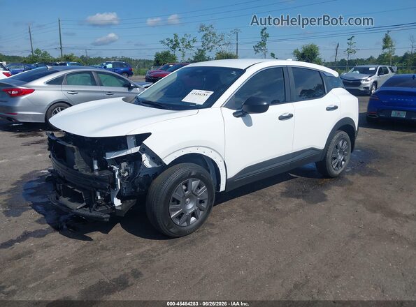 3N8AP6BA1SL307423 2025 NISSAN KICKS White წინა მარცხენა ხედი სამი მეოთხედიდან