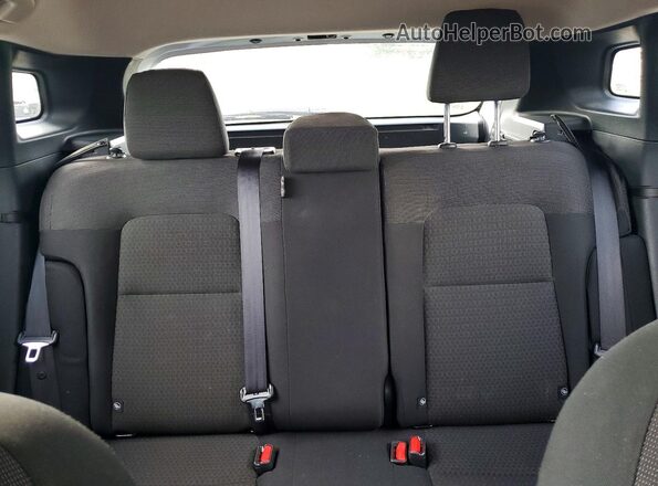 3N8AP6BA6SL322662 2025 NISSAN KICKS White Widok tylnych siedzeń