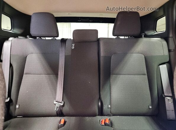 3N8AP6BB3SL348600 2025 NISSAN KICKS Gray Vista de los asientos traseros