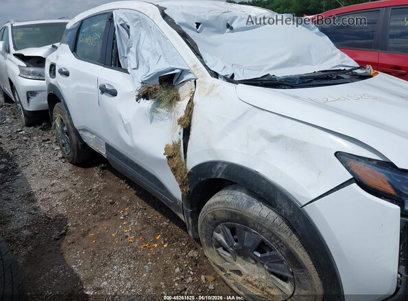 3N8AP6BB3SL379846 2025 NISSAN KICKS White Vista interior de 360 grados