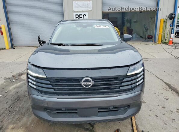 3N8AP6BB7SL326180 2025 NISSAN KICKS Угольный Вид спереди
