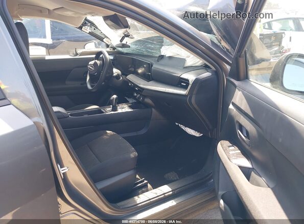 3N8AP6BE3TL351332 2026 NISSAN KICKS Gray Vista interior delantera