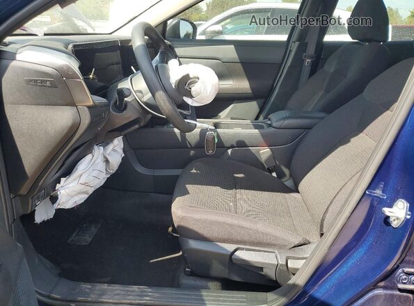 3N8AP6BE3TL355459 2026 NISSAN KICKS Blue Front interior view