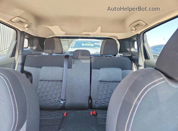 3N8AP6CA3SL357416 2025 NISSAN KICKS Black Rear seats view
