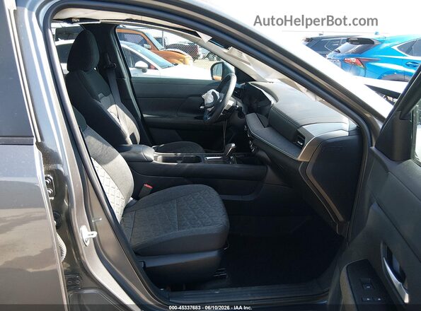 3N8AP6CA6SL351416 2025 NISSAN KICKS Gray Front interior view