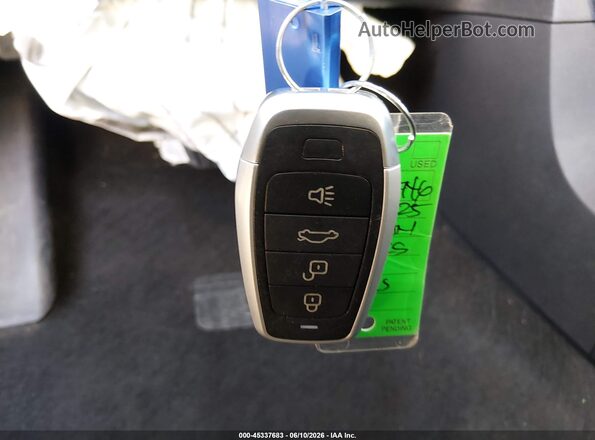 3N8AP6CA6SL351416 2025 NISSAN KICKS Gray Dashboard view