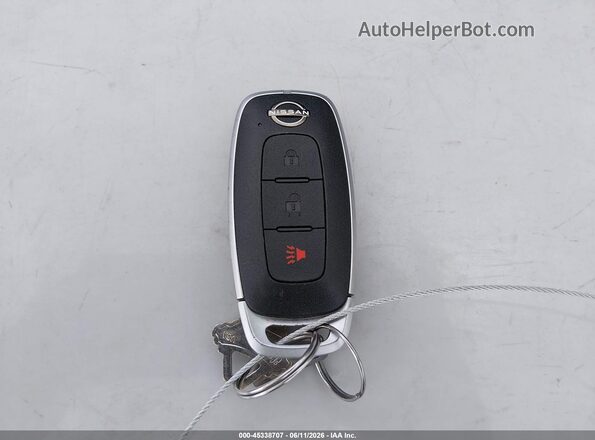 3N8AP6CA7SL300863 2025 NISSAN KICKS Черный Вид панели приборов