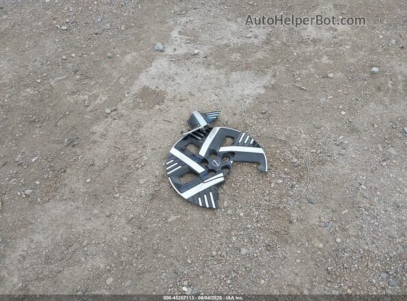 3N8AP6CA7SL384893 2025 NISSAN KICKS White ხელსაწყოთა პანელის ხედი