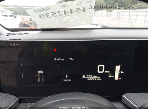 3N8AP6CA7SL393352 2025 NISSAN KICKS Red Vista de los asientos traseros