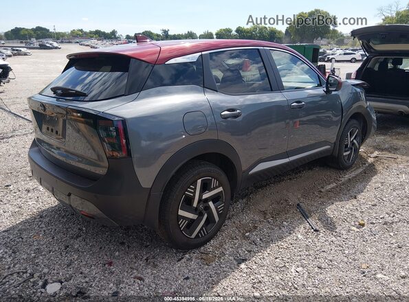 3N8AP6CAXSL394057 2025 NISSAN KICKS Gray Trasero derecho