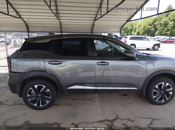 3N8AP6CB0SL312507 2025 NISSAN KICKS Gray Vista interior trasera