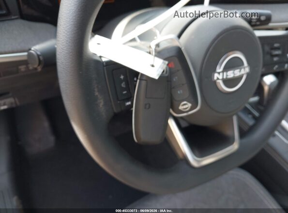 3N8AP6CB0SL419282 2025 NISSAN KICKS White Вид панелі приладів
