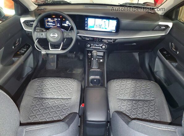 3N8AP6CB0TL321001 2026 NISSAN KICKS Red Widok deski rozdzielczej