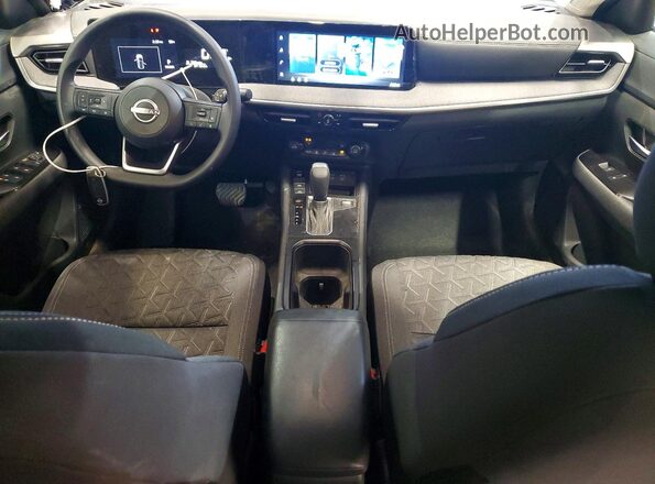 3N8AP6CB0TL337747 2026 NISSAN KICKS Blue Widok deski rozdzielczej