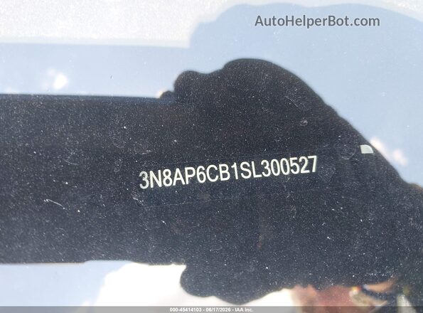 3N8AP6CB1SL300527 2025 NISSAN KICKS White Engine compartment view