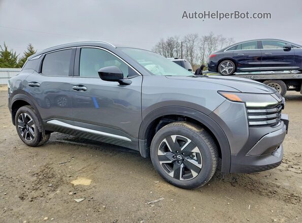 3N8AP6CB1TL312680 2026 NISSAN KICKS Серый Передняя правая четверть