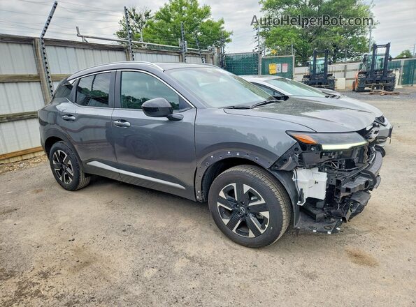 3N8AP6CB1TL362446 2026 NISSAN KICKS Серый Передняя правая четверть