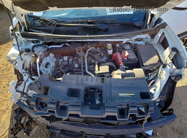 3N8AP6CB6SL409369 2025 NISSAN KICKS White Rear interior view