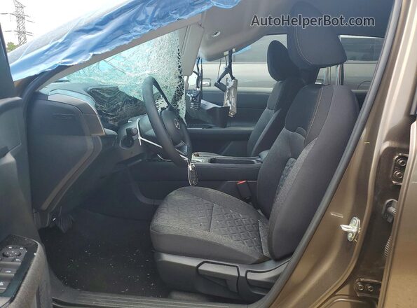 3N8AP6CB6TL381011 2026 NISSAN KICKS Brown Front interior view