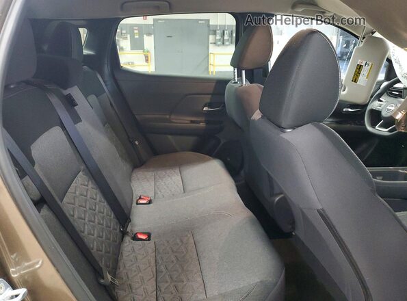 3N8AP6CB6TL381011 2026 NISSAN KICKS Brown Rear interior view