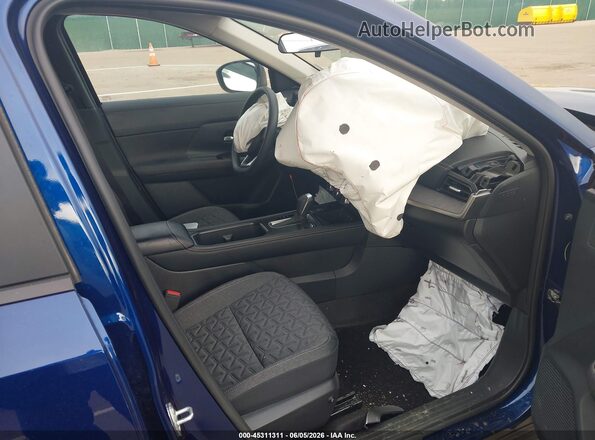3N8AP6CB7SL331958 2025 NISSAN KICKS Blue წინა სალონის ხედი