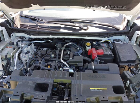 3N8AP6CB7SL440159 2025 NISSAN KICKS White Widok z tyłu