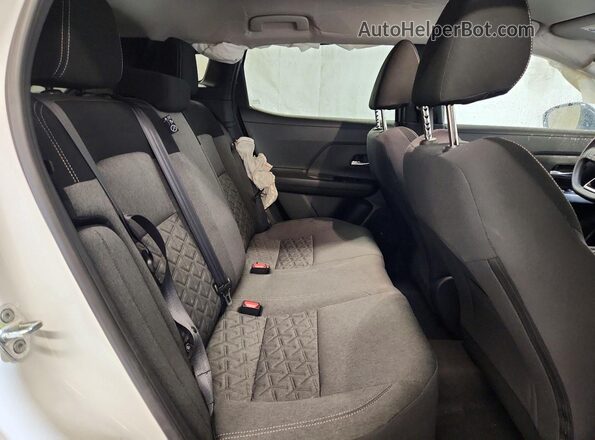 3N8AP6CB7TL342282 2026 NISSAN KICKS White უკანა სალონის ხედი