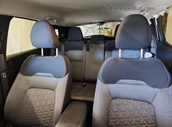 3N8AP6CB7TL342282 2026 NISSAN KICKS White უკანა სავარძლების ხედი