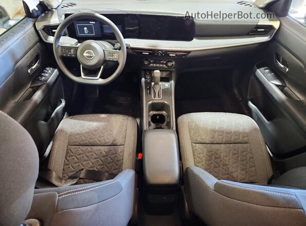 3N8AP6CB7TL342282 2026 NISSAN KICKS White წინა პანელის ხედი