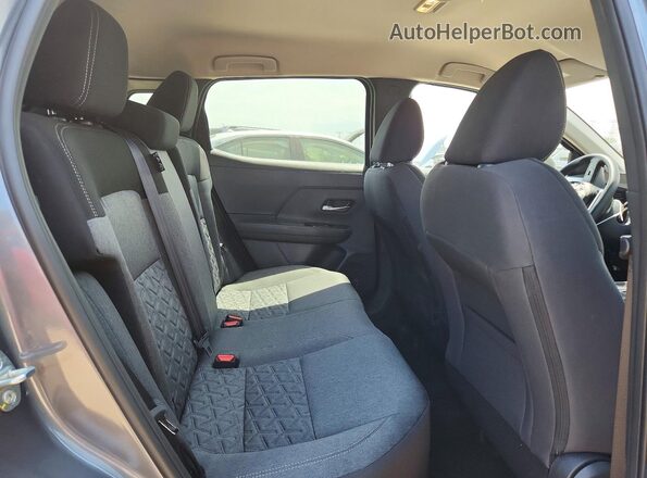 3N8AP6CB7TL352634 2026 NISSAN KICKS Gray Rear seats view
