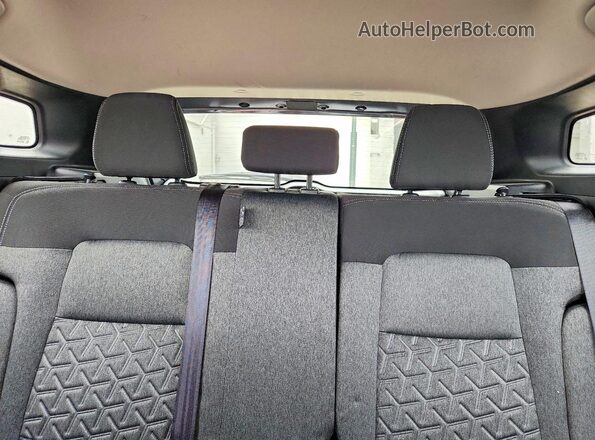 3N8AP6CB9TL389653 2026 NISSAN KICKS Gray Widok tylnych siedzeń