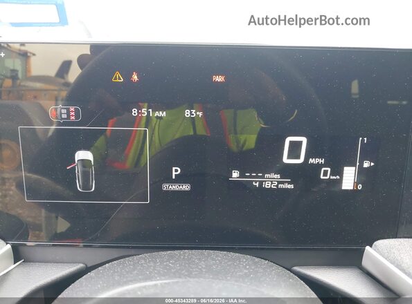 3N8AP6CE2TL329885 2026 NISSAN KICKS White Widok tylnych siedzeń