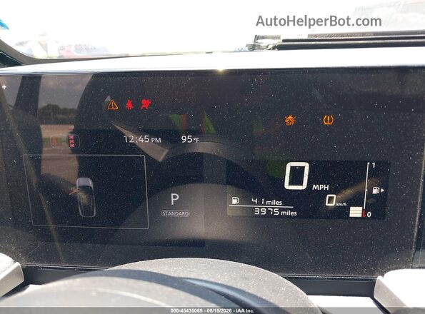 3N8AP6CE3TL302520 2026 NISSAN KICKS Gray Հետևի նստատեղերի տեսք
