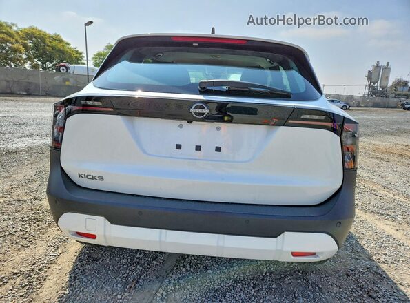3N8AP6CE4TL305801 2026 NISSAN KICKS Белый Вид сзади